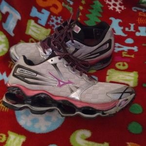 Mizuno running shoes